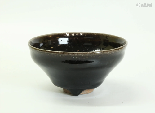 Chinese Henan Black Crackle Glazed Teabowl