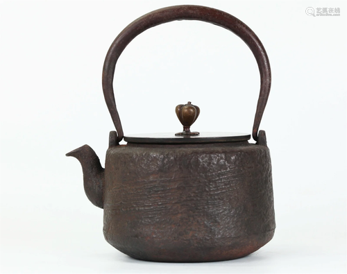 Fine Small Japanese Cast Iron Tetsubin Teapot