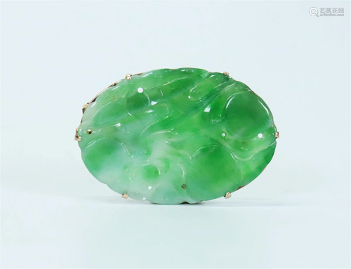 Chinese Oval Apple Green Jadeite 14K Pin Pendant