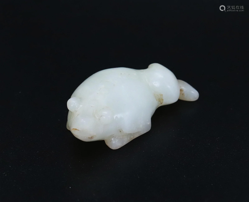 Chinese White Jade Three Legged Money Toad Toggle