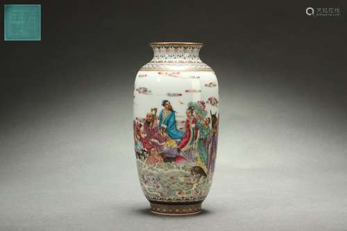 Famille Rose Lantern-shaped Vase with Eight Immortal Offerin...