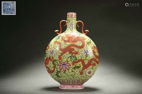 Green Ground Flat Vase with Gold Outlining, CHI Dragon Patte...