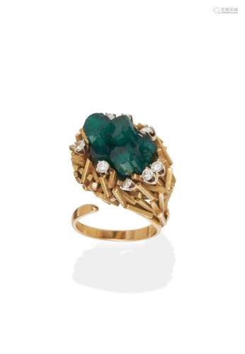GOLD, DIAMOND AND SYNTHETIC EMERALD CRYSTAL RING