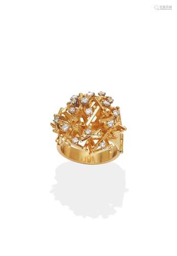 GOLD AND DIAMOND RING