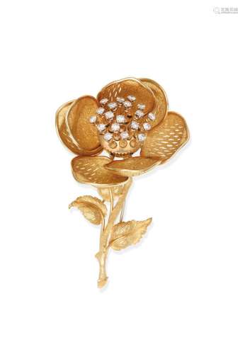 GOLD AND DIAMOND FLORAL BROOCH