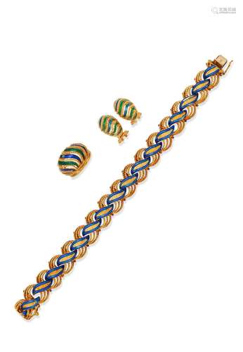 GOLD AND ENAMEL BRACELET, RING AND EARCLIP SUITE,