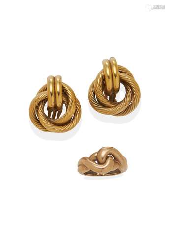 PAIR OF GOLD EARCLIPS AND RING