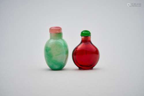 A ruby glass and a jadeite snuff bottle (2)