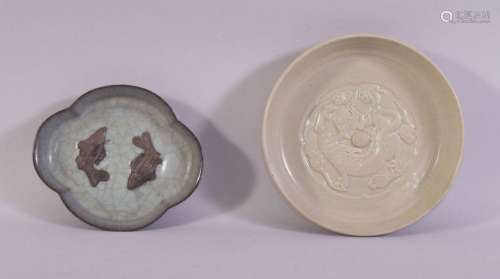 A CHINESE GE WARE TWIN FISH QUATREFOIL DISH, together with a...