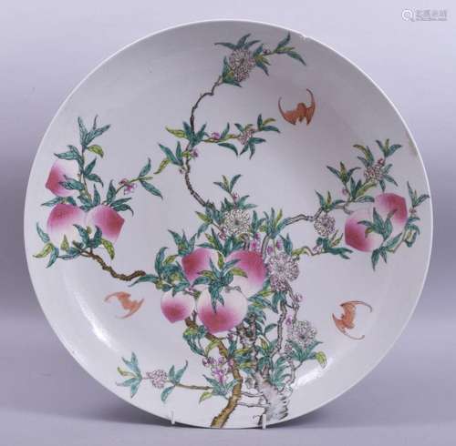 A LARGE CHINESE FAMILLE ROSE PORCELAIN PEACH DISH, painted w...