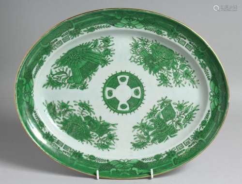 A CHINESE EXPORT PORCELAIN GREEN FITZHUGH OVAL-SHAPED DISH d...