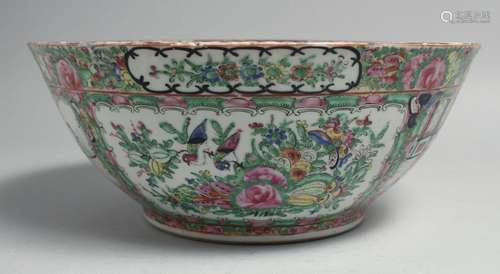 A CHINESE CANTON FAMILLE ROSE PORCELAIN BOWL, painted with p...