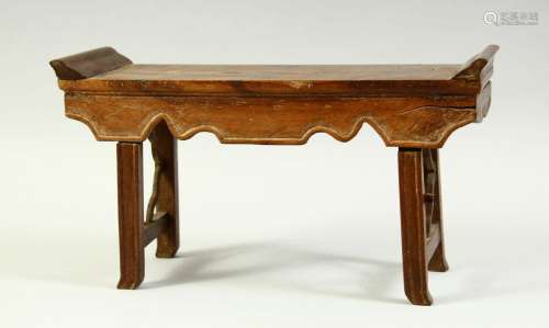 A SMALL CHINESE APPRENTICE CONSOLE TABLE. 28.5cm wide