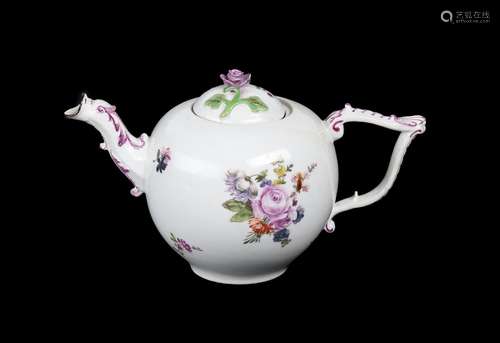 A MEISSEN BULLET-SHAPED TEAPOT AND ASSOCIATED COVER