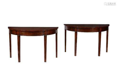 A PAIR OF GEORGE III MAHOGANY SIDE TABLES