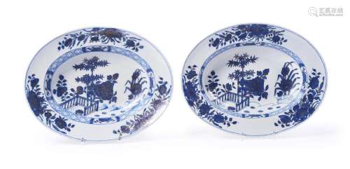 A PAIR OF CONTINENTAL PORCELAIN CHINESE EXPORT STYLE BLUE, W...