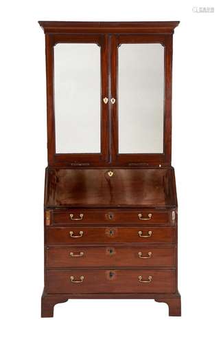 Y A GEORGE III MAHOGANY BUREAU BOOKCASE