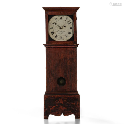 Red-stained Maple Oliver Brackett Dwarf Clock