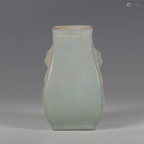 A Chinese Ru-Type Glazed Porcelain Square Vase