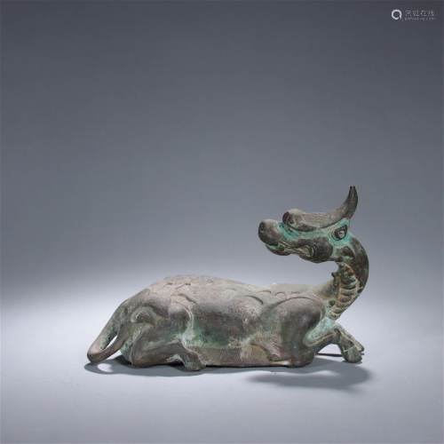 A Chinese Bronze Foo-Dog Paper Weight