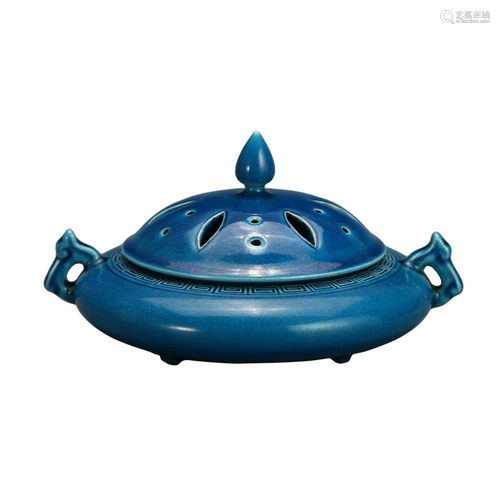 A BLUE-GLAZED INCENSE BURNER