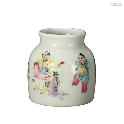 A FAMILLE-ROSE 'FIGURES' WATERPOT