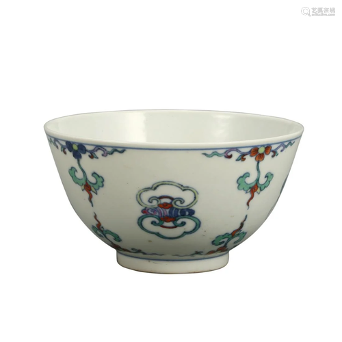 A DOUCAI FLORAL CUP