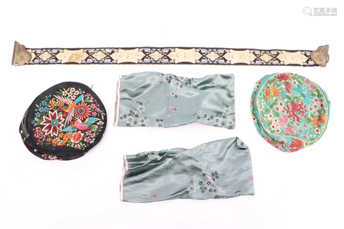 Lot of Chinese vintage embroidery pieces