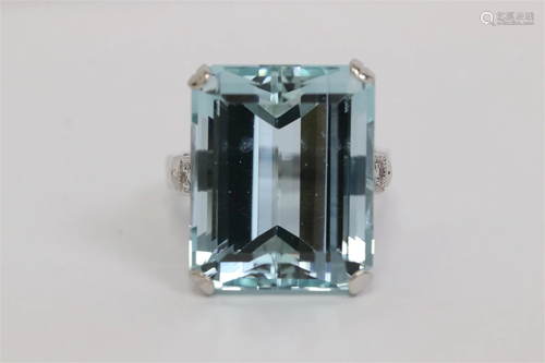 An 18K W/G aquamarine ring w/ GIA report