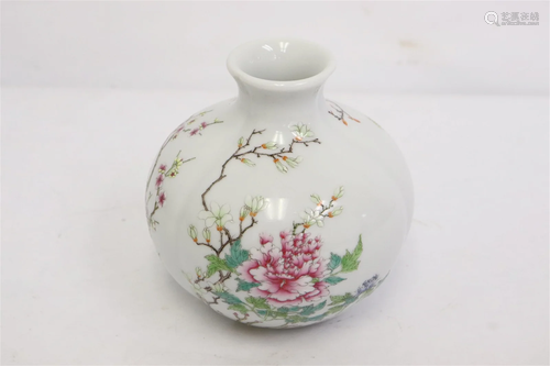 Chinese famille rose porcelain water dripper