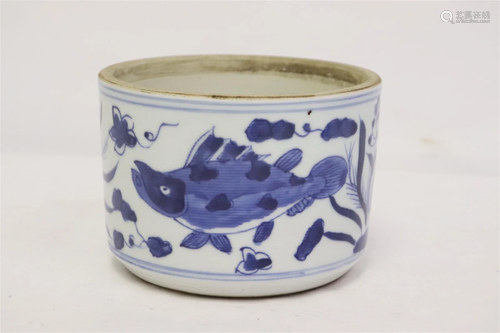 Chinese 19th c. porcelain small planter, Daoguang period