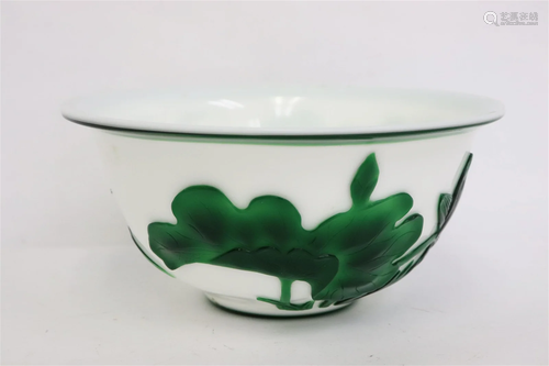 An overlay Peking glass bowl