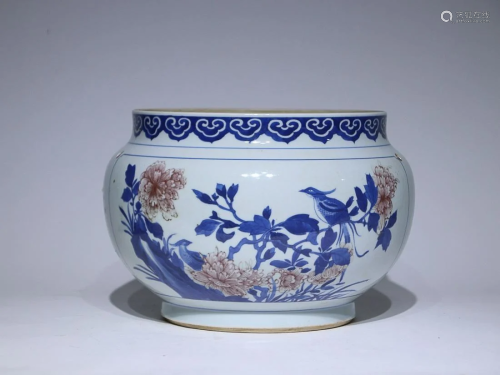 CHINESE BLUE-AND-WHITE AND UNDERGLAZE-RED JAR DEPICTING ...