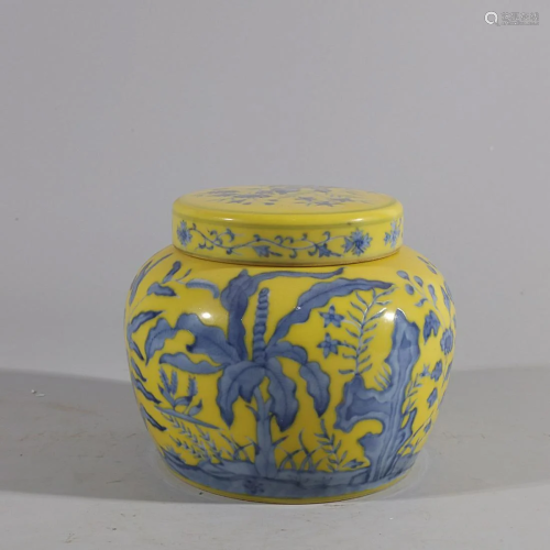 CHINESE YELLOW -GROUND BLUE-AND-WHITE COVERED JAR DEPICTING ...