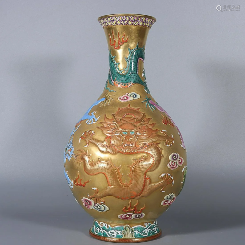 CHINESE GILDED AND FAMILLE-ROSE VASE DEPICTING 'DRAGON&...