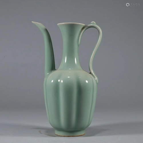 CHINESE LONGQUAN-WARE FLUTED EWER