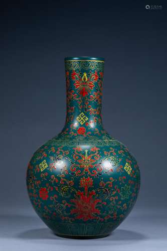 Chinese Qing Dynasty Yongzheng flower celestial bottle