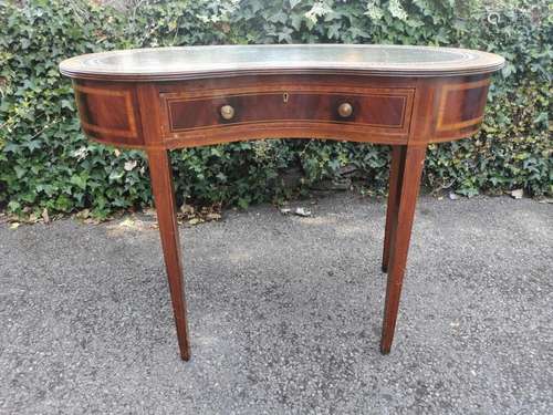 An Edwardian satinwood banded mahogany ladies kidney writing...