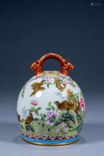 Chinese Qing Dynasty Qianlong year made pastel flower and bi...