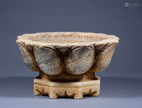 Ancient Chinese white marble lotus water bowl