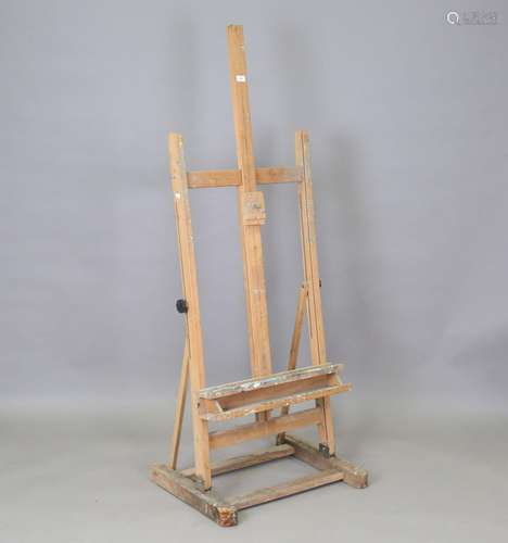 A mid/late 20th century beech artist's easel