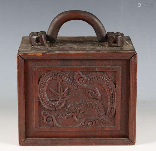 An early 20th century Chinese bone and bamboo mahjong set