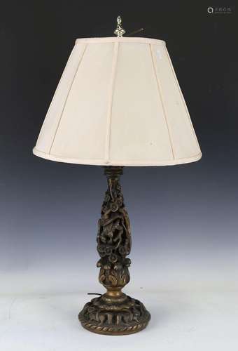 An early 20th century American gilt metal table lamp