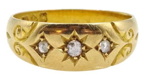Edwardian 18ct gold gypsy set three stone diamond ring