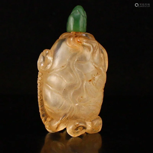 Vintage Chinese Crystal Lotus Leaf Snuff Bottle