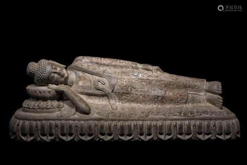 Statue of Sleeping Buddha among Wei Dharma Realms