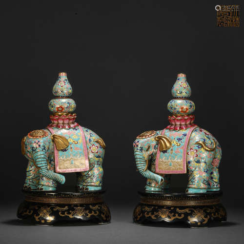 A Pair of Enamel and Elephant Patterns, Qing Dynasty