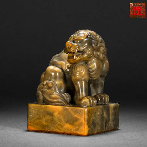 Qing Dynasty Shoushan Stone Lion Button Seal