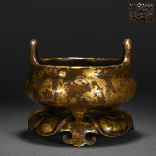 Ming bronze three-legged binaural stove