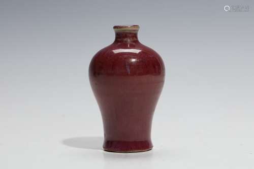 清中期红釉梅瓶